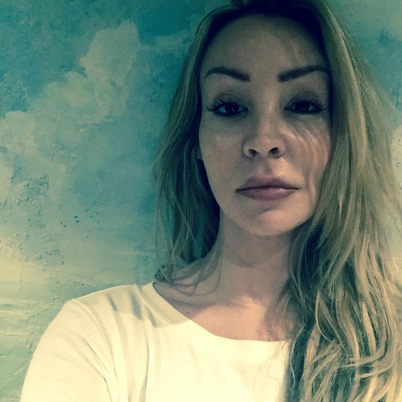 Meet your Posher, Ali - Picture 3 of 3